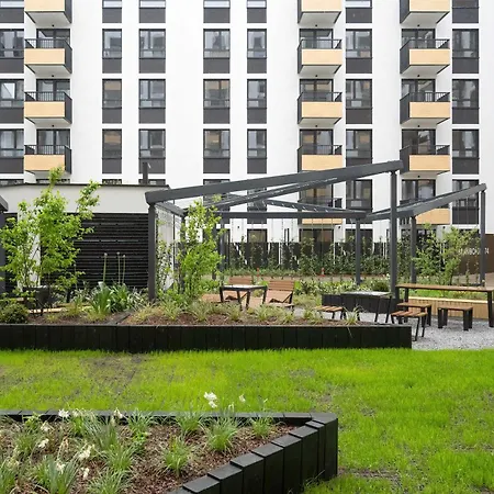 Stylish Apartment For 6 With Balcony Near The Main Square By Noclegi Renters Apartament