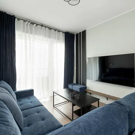 Stylish Apartment For 6 With Balcony Near The Main Square By Noclegi Renters Wrocław
