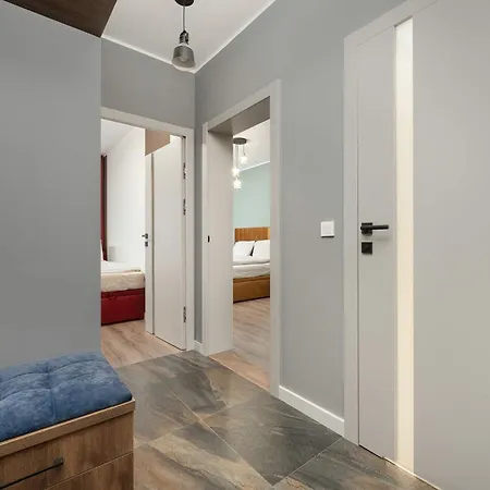 Stylish Apartment For 6 With Balcony Near The Main Square By Noclegi Renters * 브로츠와프